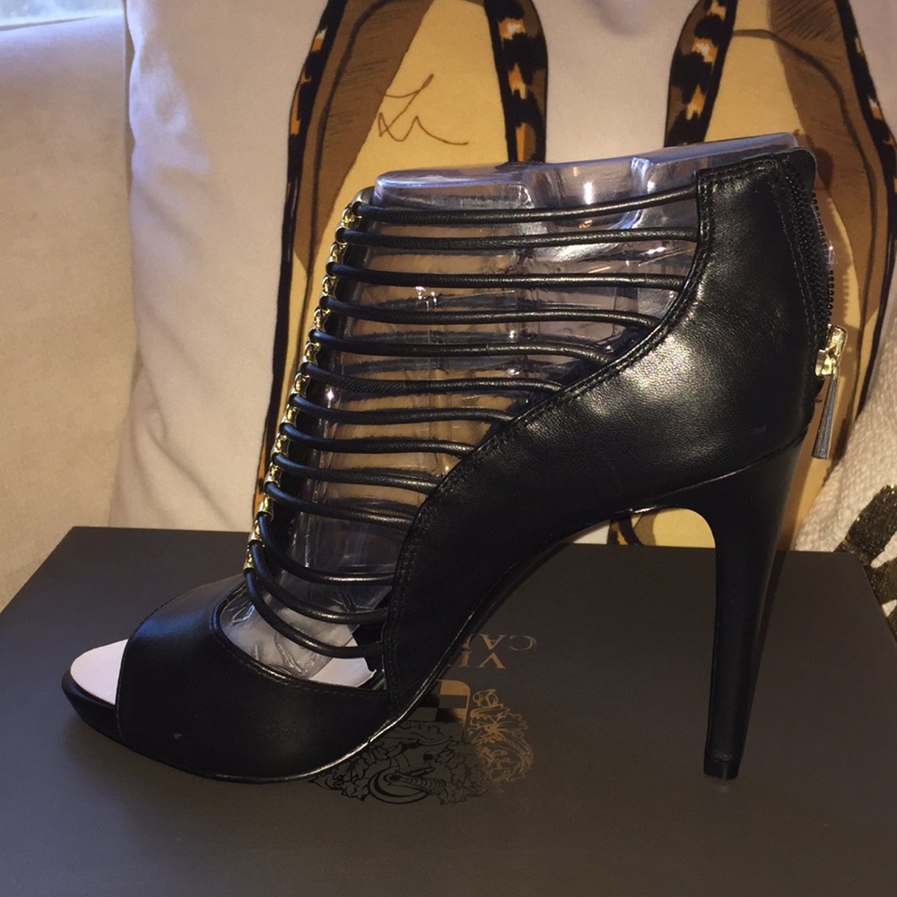 🆕 Vince Camuto Reesae Heels - Picture 2 of 7